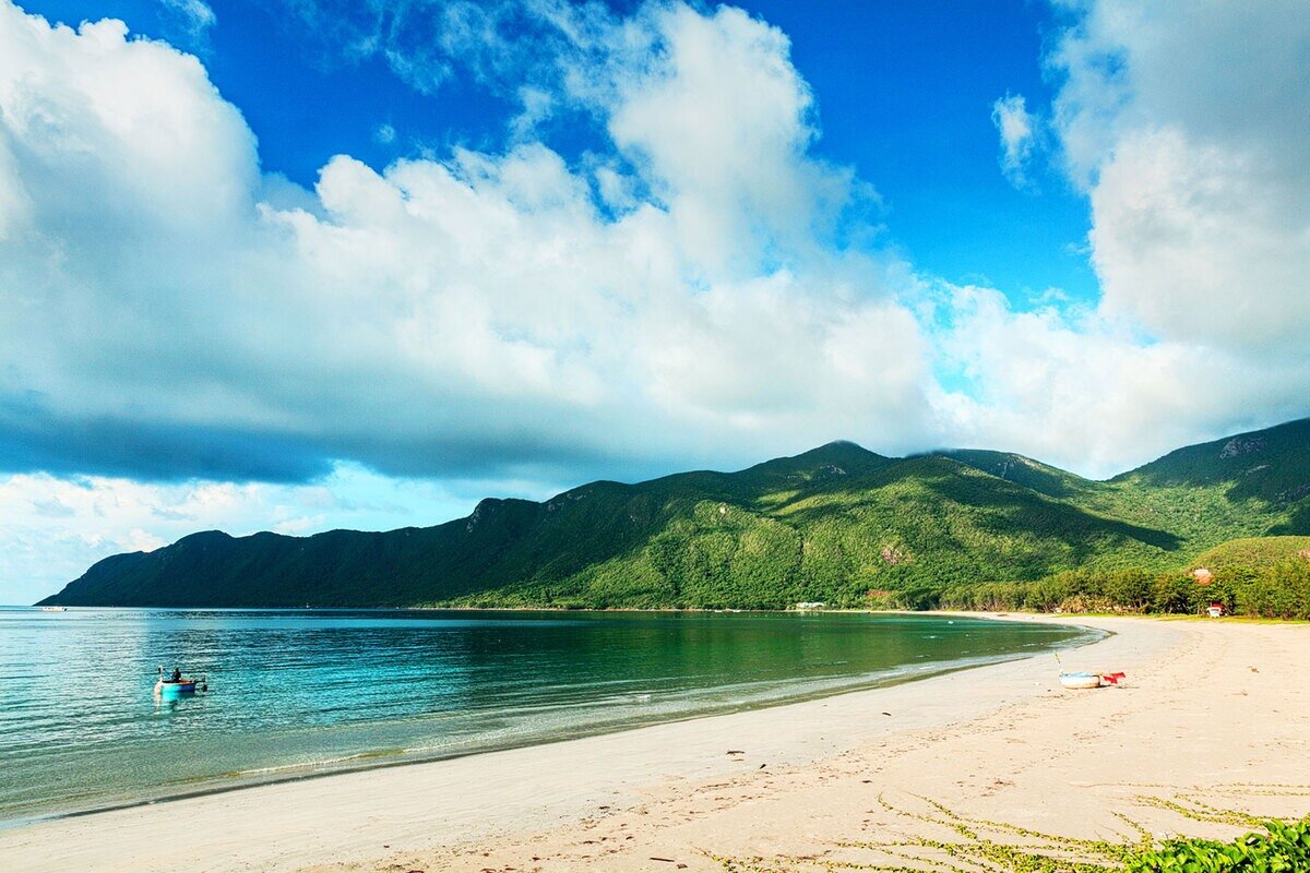 Capture the serene beauty of Con Dao’s eco-tourism gem